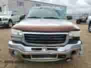 2003 GMC Sierra 1500 SLT с VIN 2GTEK19T931359648, выставлен на аукционе Copart как лот 68164465 с пробегом 269 021 миль миль и Списание • Salvage title. История ставок и продаж доступна на DreamBid. Изображение 5.