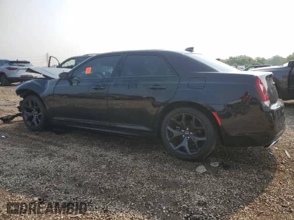 2022 Chrysler 300 Touring L с VIN 2C3CCADG1NH199276, выставлен на аукционе Copart как лот 67274035 с пробегом 15 997 миль миль и Списание • Salvage title. История ставок и продаж доступна на DreamBid. Изображение 2.