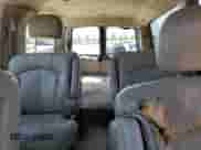 2002 Chevrolet Suburban LT z VIN 3GNGC26U42G214796, wystawiony jako Copart lot #57708045 z przebiegiem Nie podano mil oraz Szkoda całkowita • Salvage title. Historia ofert i sprzedaży dostępna na DreamBid. Obrazek 10.