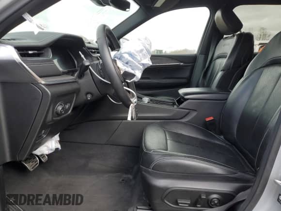 2022 Jeep Grand Cherokee Overland с VIN 1C4RJKDG7N8513455, выставлен на аукционе Copart как лот 52157695 с пробегом 42 087 миль миль и Списание • Salvage title. История ставок и продаж доступна на DreamBid. Изображение 7.