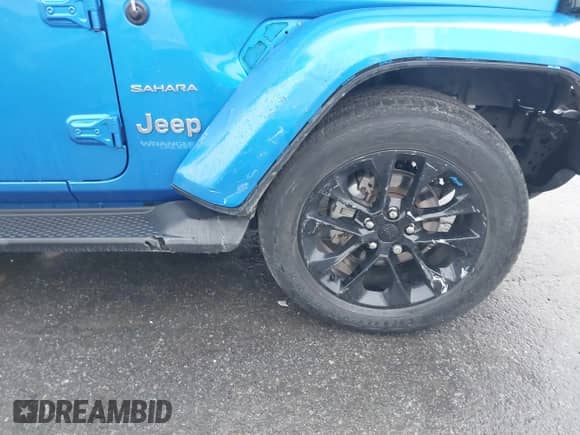 2022 Jeep Wrangler Unlimited Sahara с VIN 1C4JJXP66NW275297, выставлен на аукционе IAAI как лот 42916371 с пробегом 36 142 миль миль и . История ставок и продаж доступна на DreamBid. Изображение 6.