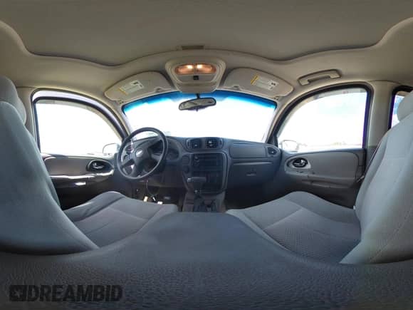 2007 Chevrolet TrailBlazer LT z VIN 1GNDS13S172263845, wystawiony jako IAAI lot #42994618 z przebiegiem 160 565 mil mil oraz . Historia ofert i sprzedaży dostępna na DreamBid. Obrazek 18.