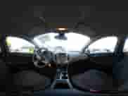 2018 Chevrolet Cruze LT z VIN 1G1BE5SMXJ7191371, wystawiony jako IAAI lot #43055956 z przebiegiem 104 565 mil mil oraz . Historia ofert i sprzedaży dostępna na DreamBid. Obrazek 20.