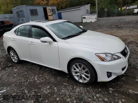 2011 Lexus IS 250 with VIN JTHCF5C27B5049898, listed as a Copart auction lot 87210425 with Not provided miles and Salvage title. Bid and sale history available at DreamBid. Image 4.