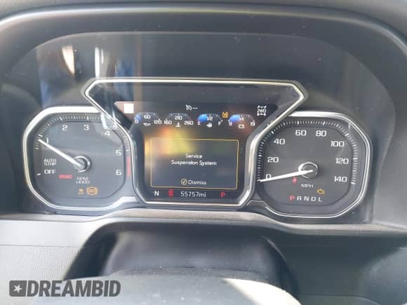 2021 GMC Sierra 1500 Denali z VIN 3GTU9FETXMG422324, wystawiony jako IAAI lot #43121547 z przebiegiem 55 757 mil mil oraz . Historia ofert i sprzedaży dostępna na DreamBid. Obrazek 7.