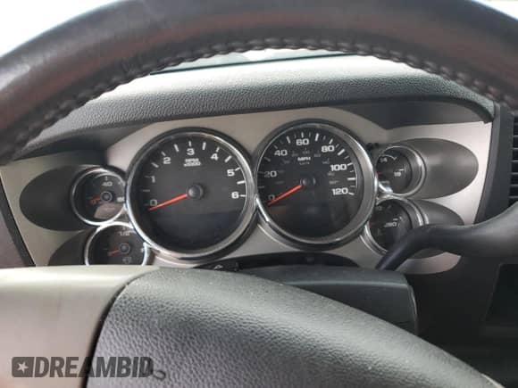 2011 Chevrolet Silverado 1500 LT z VIN 3GCPCSE04BG267540, wystawiony jako Copart lot #85493405 z przebiegiem Nie podano mil oraz Szkoda całkowita • Salvage title. Historia ofert i sprzedaży dostępna na DreamBid. Obrazek 9.