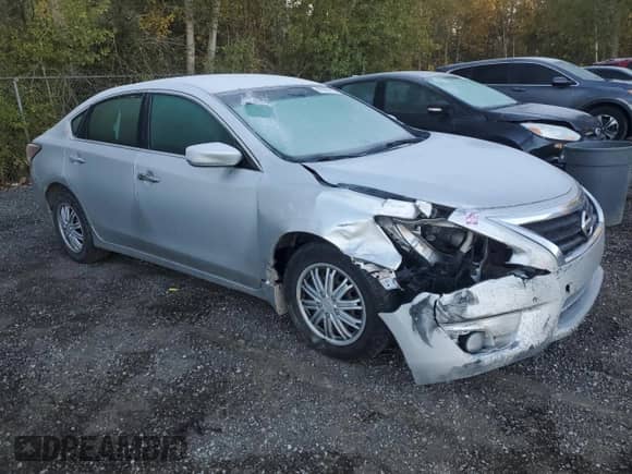 2015 Nissan Altima S with VIN 1N4AL3AP7FN309491, listed as a Copart auction lot 85385255 with 378,581 mi miles and Clean title. Bid and sale history available at DreamBid. Image 4.