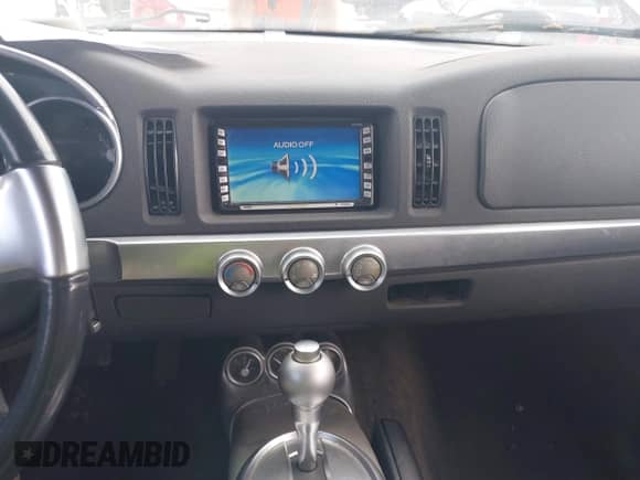 2004 Chevrolet SSR LS с VIN 1GCES14P64B114060, выставлен на аукционе IAAI как лот 41885047 с пробегом 86 854 миль миль и . История ставок и продаж доступна на DreamBid. Изображение 18.