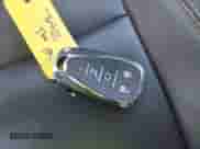 2019 Chevrolet Traverse LT z VIN 1GNERHKW0KJ195937, wystawiony jako IAAI lot #42948191 z przebiegiem 144 899 mil mil oraz . Historia ofert i sprzedaży dostępna na DreamBid. Obrazek 11.