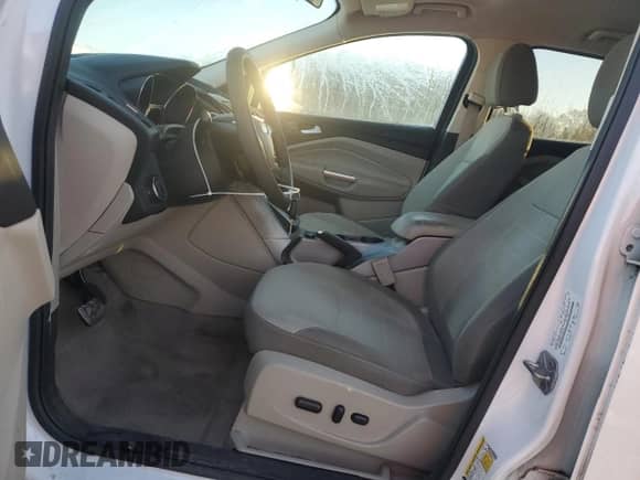 2014 Ford Escape SE with VIN 1FMCU0G92EUB65310, listed as a Copart auction lot 82431215 with 155,188 mi miles and Salvage title. Bid and sale history available at DreamBid. Image 7.