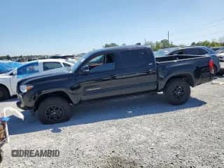 2022 Toyota Tacoma SR5 с VIN 3TMAZ5CN5NM179011, выставлен на аукционе Copart как лот 81377065 с пробегом 25 464 миль миль и Списание • Salvage title. История ставок и продаж доступна на DreamBid. Изображение 1.