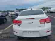 2015 Chevrolet Malibu LS z VIN 1G11A5SL1FU121779, wystawiony jako IAAI lot #43145984 z przebiegiem 149 524 mil mil oraz . Historia ofert i sprzedaży dostępna na DreamBid. Obrazek 16.