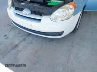 2010 Hyundai Accent GS z VIN KMHCM3AC7AU164315, wystawiony jako IAAI lot #42857746 z przebiegiem 176 004 mil mil oraz . Historia ofert i sprzedaży dostępna na DreamBid. Obrazek 6.