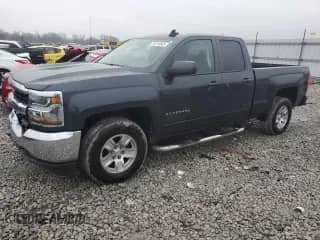 2018 Chevrolet Silverado 1500 LT z VIN 1GCVKREC2JZ140099, wystawiony jako Copart lot #78319043 z przebiegiem 155 207 mil mil oraz Szkoda całkowita • Salvage title. Historia ofert i sprzedaży dostępna na DreamBid. Obrazek 1.
