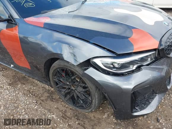 2022 BMW 3 Series M340i xDrive z VIN 3MW5U9J01N8C50466, wystawiony jako IAAI lot #43221461 z przebiegiem 42 914 mil mil oraz . Historia ofert i sprzedaży dostępna na DreamBid. Obrazek 6.