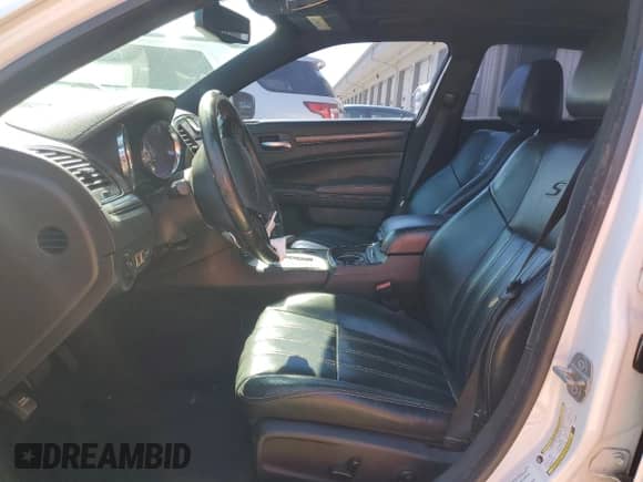 2014 Chrysler 300 S with VIN 2C3CCABT3EH272969, listed as a Copart auction lot 50338435 with 106,615 mi miles and Salvage title. Bid and sale history available at DreamBid. Image 7.