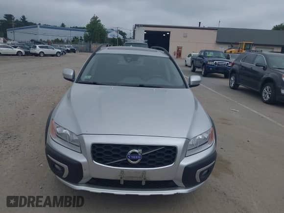 2016 Volvo XC70 T5 Premier z VIN YV4612NK7G1270888, wystawiony jako IAAI lot #43035245 z przebiegiem 123 860 mil mil oraz . Historia ofert i sprzedaży dostępna na DreamBid. Obrazek 12.