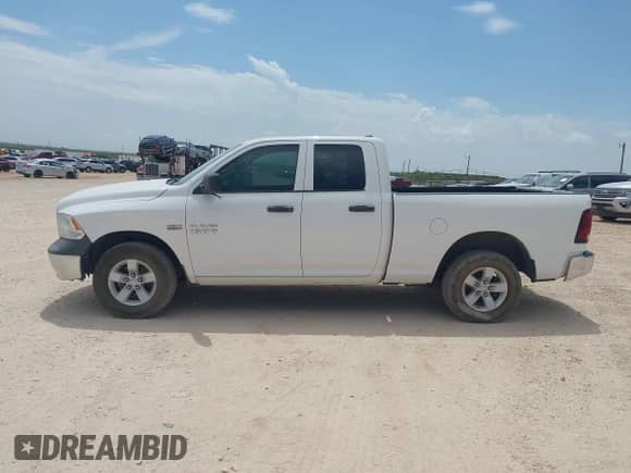 2018 Ram 1500 Tradesman z VIN 1C6RR7FT7JS309341, wystawiony jako IAAI lot #42805407 z przebiegiem 141 005 mil mil oraz . Historia ofert i sprzedaży dostępna na DreamBid. Obrazek 14.