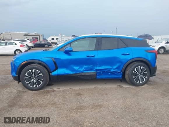 2025 Chevrolet Blazer EV AWD LT z VIN 3GNKDGRJ3SS125336, wystawiony jako IAAI lot #42445837 z przebiegiem 60 mil mil oraz . Historia ofert i sprzedaży dostępna na DreamBid. Obrazek 6.