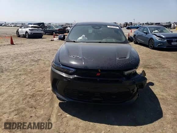 2024 Dodge Hornet R/T with VIN ZACPDFCW5R3A23441, listed as a Copart auction lot 70652524 with 678 mi miles and Salvage title. Bid and sale history available at DreamBid. Image 12.