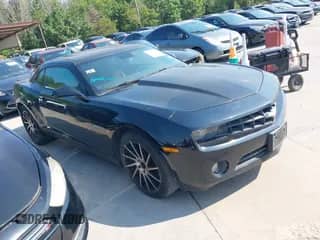 2010 Chevrolet Camaro 1LT with VIN 2G1FB1EV2A9192987, listed as a IAAI auction lot 42927067 with Not provided miles and . Bid and sale history available at DreamBid. Image 1.