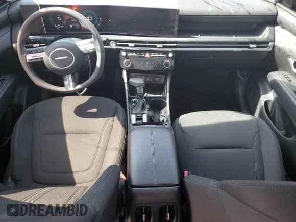 2025 Hyundai Tucson SEL with VIN 5NMJBCDE9SH503468, listed as a Copart auction lot 70867825 with 24,512 mi miles and Clean title. Bid and sale history available at DreamBid. Image 8.