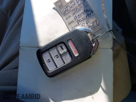 2021 Honda Passport Elite с VIN 5FNYF8H06MB025786, выставлен на аукционе IAAI как лот 41264254 с пробегом 39 581 миль миль и . История ставок и продаж доступна на DreamBid. Изображение 11.