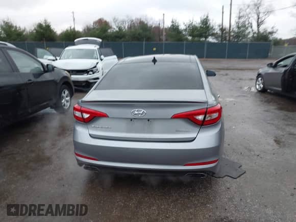 2016 Hyundai Sonata Limited с VIN 5NPE34AF8GH423140, выставлен на аукционе IAAI как лот 40863337 с пробегом 121 242 миль миль и . История ставок и продаж доступна на DreamBid. Изображение 16.