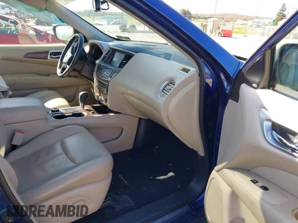 2019 Nissan Pathfinder SL с VIN 5N1DR2MM8KC647338, выставлен на аукционе IAAI как лот 42055820 с пробегом 75 064 миль миль и . История ставок и продаж доступна на DreamBid. Изображение 5.