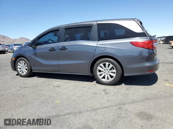 2018 Honda Odyssey LX with VIN 5FNRL6H28JB075913, listed as a Copart auction lot 66840845 with 153,837 mi miles and Salvage title. Bid and sale history available at DreamBid. Image 2.