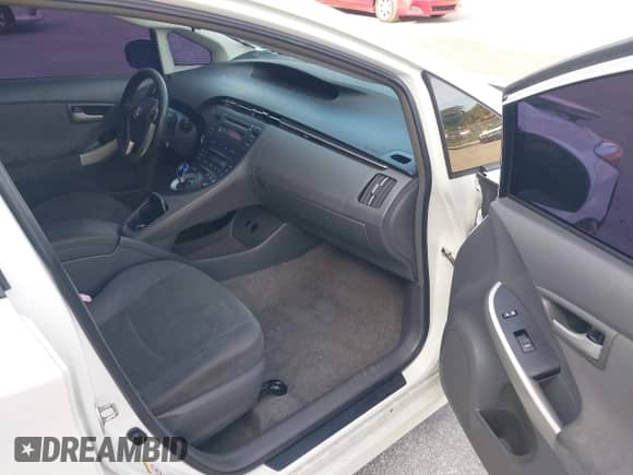 2011 Toyota Prius II with VIN JTDKN3DUXB1386352, listed as a IAAI auction lot 42707076 with 306,270 mi miles and . Bid and sale history available at DreamBid. Image 5.