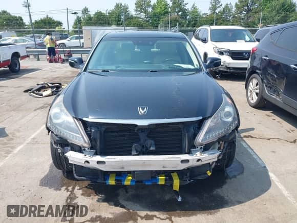 2016 Hyundai Equus Signature z VIN KMHGH4JH0GU101962, wystawiony jako IAAI lot #42382355 z przebiegiem 94 650 mil mil oraz . Historia ofert i sprzedaży dostępna na DreamBid. Obrazek 13.