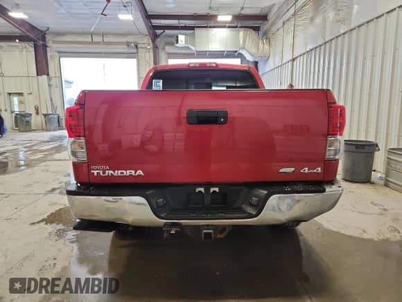 2012 Toyota Tundra z VIN 5TFDW5F15CX248446, wystawiony jako Copart lot #86131595 z przebiegiem 122 801 mil mil oraz Nie do naprawy • Non repairable. Historia ofert i sprzedaży dostępna na DreamBid. Obrazek 6.