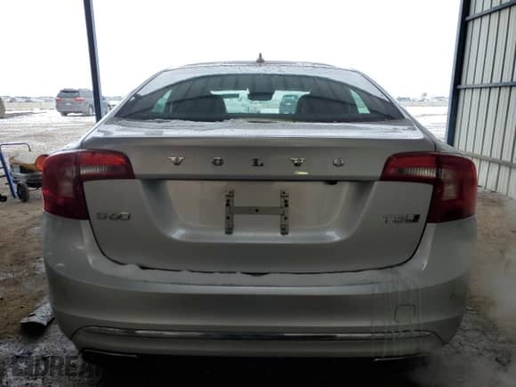 2017 Volvo S60 Inscription Platinum с VIN LYV402TM5HB151488, выставлен на аукционе Copart как лот 45428975 с пробегом 92 162 миль миль и Списание • Salvage title. История ставок и продаж доступна на DreamBid. Изображение 6.