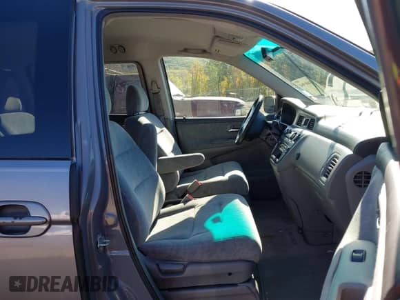 2000 Honda Odyssey EX with VIN 2HKRL1868YH542409, listed as a IAAI auction lot 43406964 with 215,253 mi miles and . Bid and sale history available at DreamBid. Image 5.