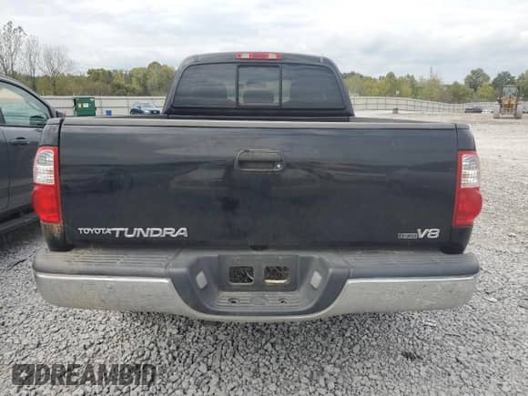 2005 Toyota Tundra SR5 z VIN 5TBRT34115S460803, wystawiony jako Copart lot #83942935 z przebiegiem 210 283 mil mil oraz Szkoda całkowita • Salvage title. Historia ofert i sprzedaży dostępna na DreamBid. Obrazek 6.
