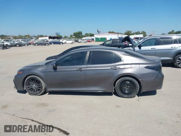2021 Toyota Camry XSE with VIN 4T1K61AK7MU523281, listed as a IAAI auction lot 43469645 with 81,876 mi miles and . Bid and sale history available at DreamBid. Image 14.