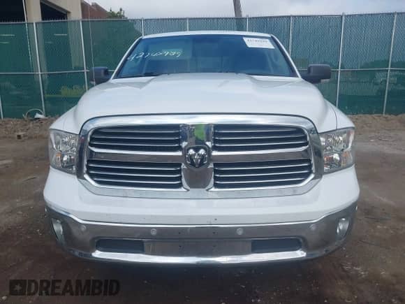 2017 Ram 1500 Big Horn z VIN 1C6RR7LG9HS546785, wystawiony jako IAAI lot #42745929 z przebiegiem 124 865 mil mil oraz . Historia ofert i sprzedaży dostępna na DreamBid. Obrazek 12.