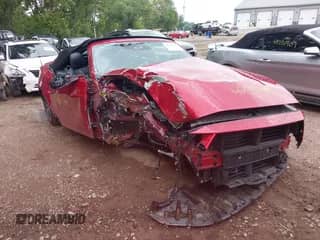 2024 Ford Mustang EcoBoost Premium z VIN 1FAGP8UH0R5111808, wystawiony jako IAAI lot #42733490 z przebiegiem 4 704 mil mil oraz . Historia ofert i sprzedaży dostępna na DreamBid. Obrazek 1.