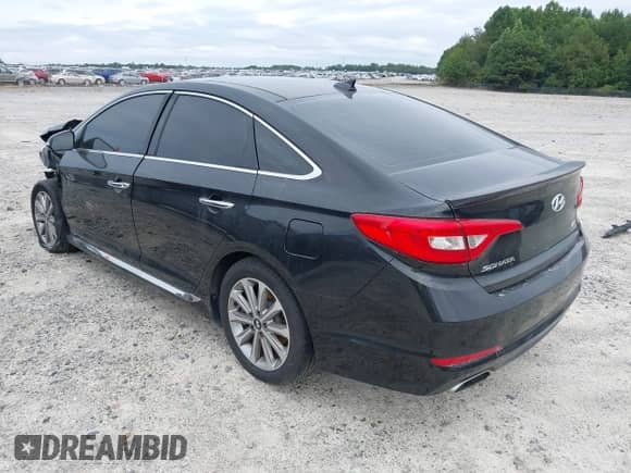 2016 Hyundai Sonata Sport z VIN 5NPE34AF5GH289753, wystawiony jako IAAI lot #43016118 z przebiegiem Nie podano mil oraz . Historia ofert i sprzedaży dostępna na DreamBid. Obrazek 3.