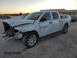 2011 Ram 1500 ST с VIN 1D7RB1CPXBS611392, выставлен на аукционе Copart как лот 86922324 с пробегом 137 769 миль миль и Чистый • Clean title. История ставок и продаж доступна на DreamBid. Изображение 1.