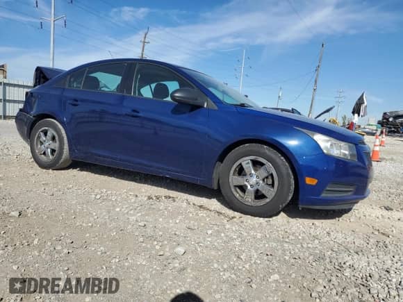 2013 Chevrolet Cruze LS with VIN 1G1PA5SG6D7245796, listed as a Copart auction lot 87201455 with 127,907 mi miles and Salvage title. Bid and sale history available at DreamBid. Image 4.