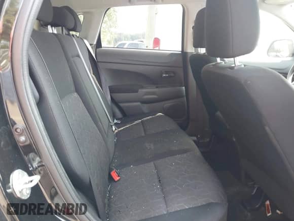 2021 Mitsubishi Outlander ES с VIN JA4ARUAU4MU030792, выставлен на аукционе IAAI как лот 42904469 с пробегом 83 194 миль миль и . История ставок и продаж доступна на DreamBid. Изображение 8.