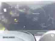 2024 Hyundai Kona Limited z VIN KM8HE3A34RU083383, wystawiony jako IAAI lot #43377734 z przebiegiem 4 151 mil mil oraz . Historia ofert i sprzedaży dostępna na DreamBid. Obrazek 7.