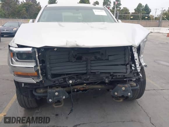 2018 Chevrolet Silverado 1500 LT с VIN 3GCPCRECXJG577001, выставлен на аукционе IAAI как лот 43322933 с пробегом 97 073 миль миль и . История ставок и продаж доступна на DreamBid. Изображение 16.