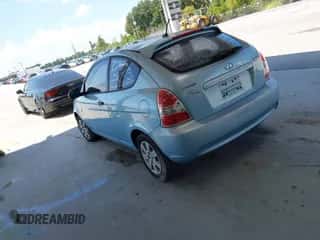 2010 Hyundai Accent GS z VIN KMHCM3AC7AU164315, wystawiony jako IAAI lot #42857746 z przebiegiem 176 004 mil mil oraz . Historia ofert i sprzedaży dostępna na DreamBid. Obrazek 3.