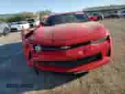 2018 Chevrolet Camaro 1LS z VIN 1G1FA1RX4J0145310, wystawiony jako Copart lot #83855925 z przebiegiem 66 633 mil mil oraz Szkoda całkowita • Salvage title. Historia ofert i sprzedaży dostępna na DreamBid. Obrazek 14.