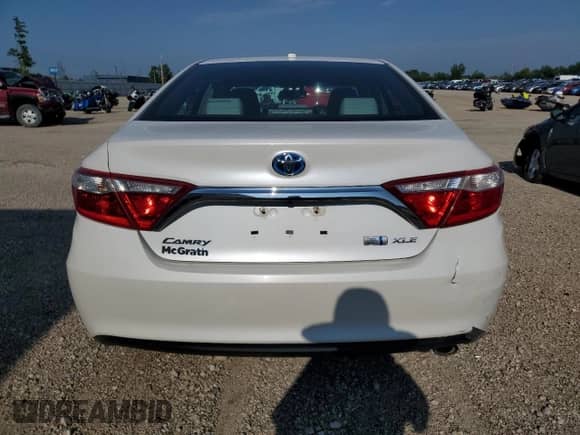 2015 Toyota Camry LE с VIN 4T1BD1FK0FU176006, выставлен на аукционе Copart как лот 69081275 с пробегом 131 855 миль миль и Списание • Salvage title. История ставок и продаж доступна на DreamBid. Изображение 6.