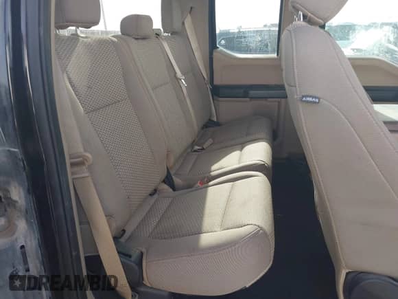 2018 Ford F-150 XL z VIN 1FTEX1EB2JKC81273, wystawiony jako IAAI lot #42261458 z przebiegiem 204 928 mil mil oraz . Historia ofert i sprzedaży dostępna na DreamBid. Obrazek 8.