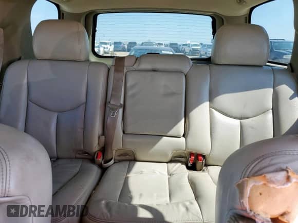 2005 Chevrolet Tahoe Z71 with VIN 1GNEK13T05R228523, listed as a Copart auction lot 68789085 with 304,846 mi miles and Salvage title. Bid and sale history available at DreamBid. Image 10.